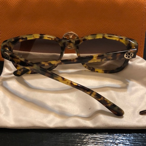 Tory Burch Tortoise Sunglasses - Picture 4 of 8